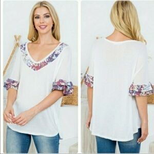 Lovely J Relaxed Fit V-neck Top W/ Ruffled Sleeves